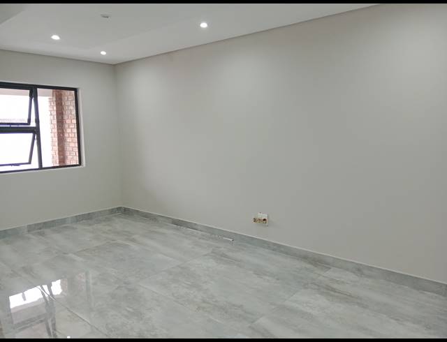 3 BEDROOM FREEHOLD FOR SALE IN NORTHDALE